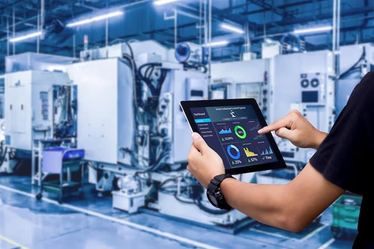 Digital factory realized with Digital Twin