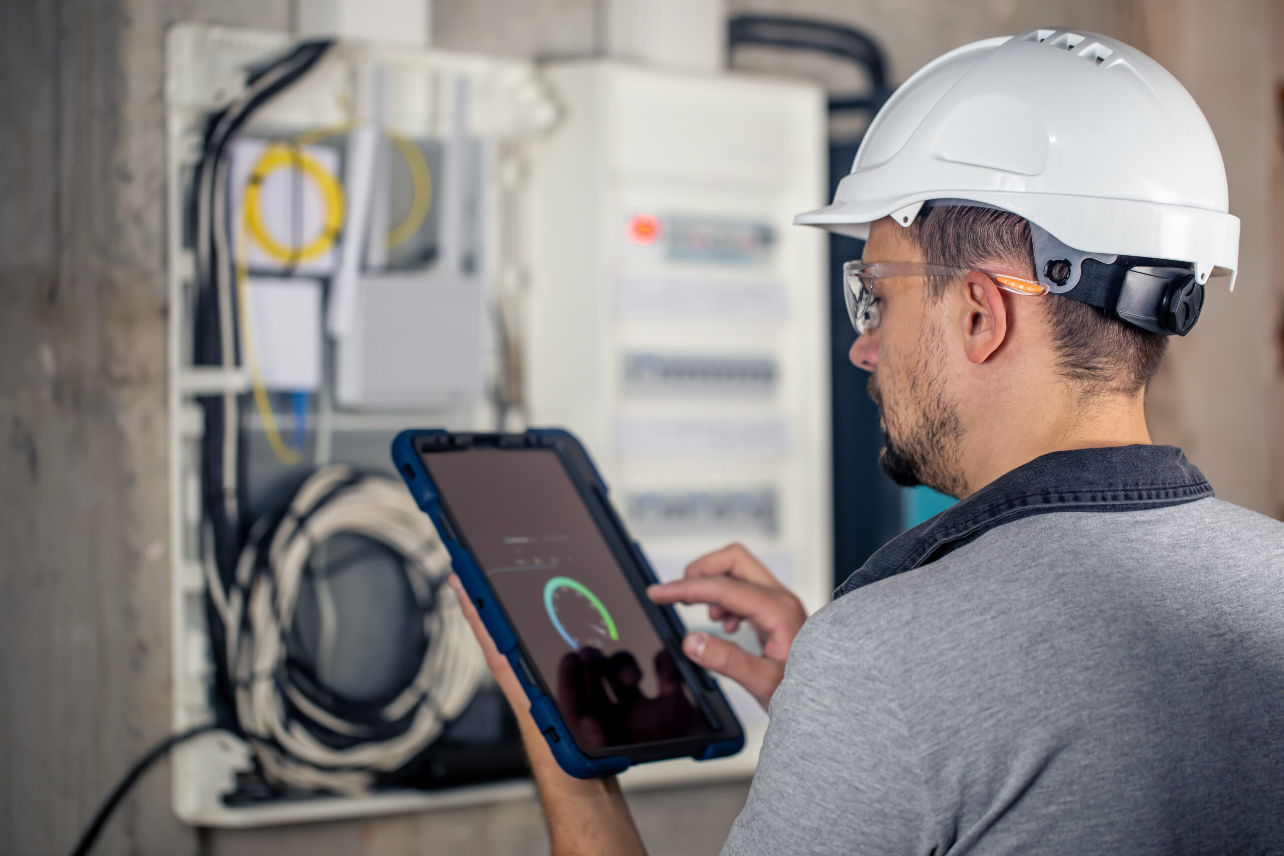 Predictive Maintenance in Smart Buildings: How IoT is Reducing Downtime in UAE Facilities